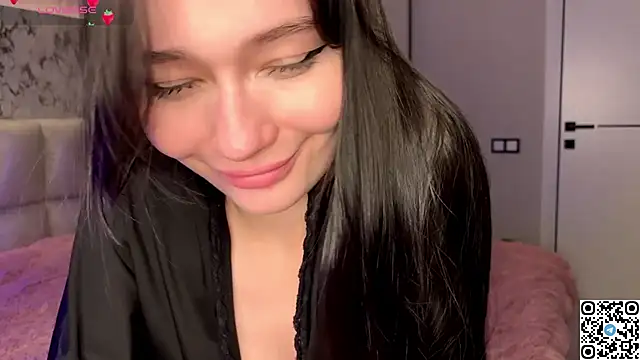 Misty Rose online show from 01.06.25
