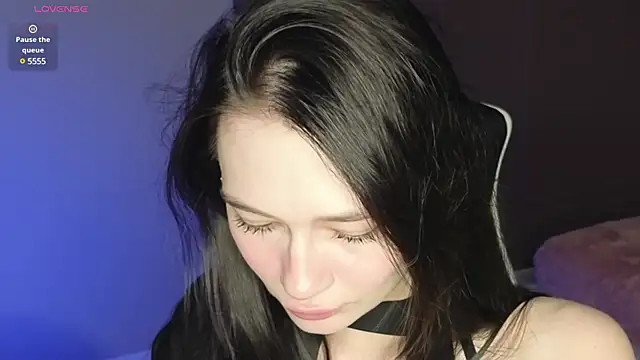 Misty Rose online show from 01.12.25