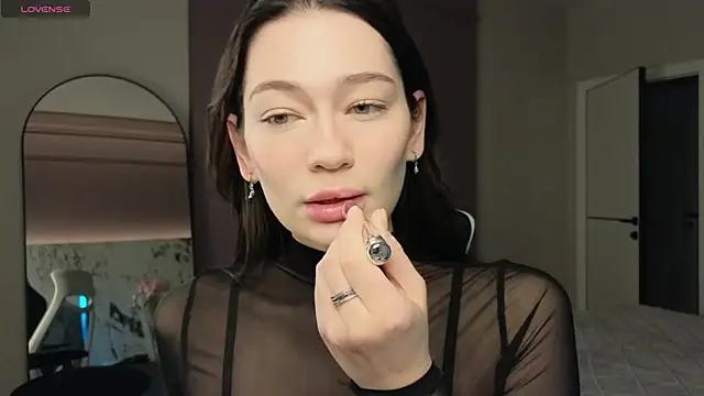 Misty Rose online show from 02.07.25