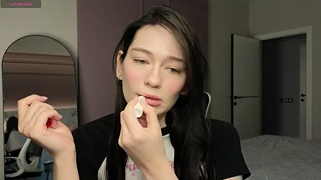 Misty Rose online show from 02.08.25