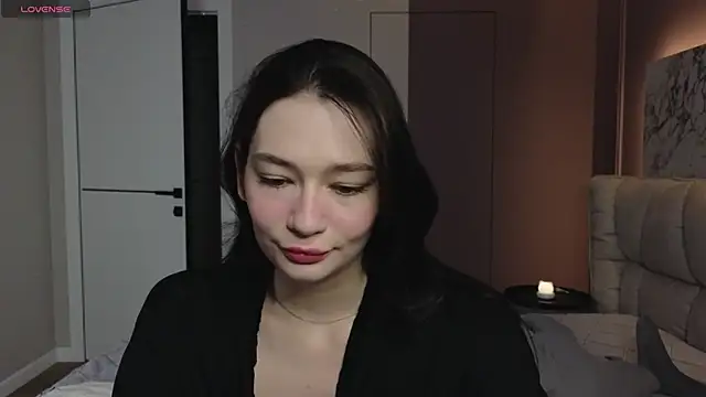 Misty Rose online show from 03.13.25