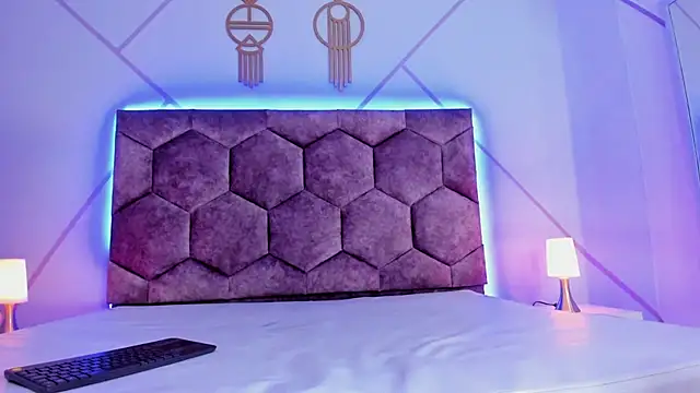 aggy castel online show from 01.31.25