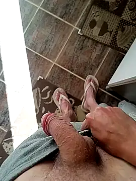 Snapshot of paubabando_ chatting on 12.08.24 paubabando online show from 12.08.24