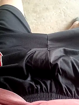 Snapshot of paubabando_ chatting on 11.26.25 paubabando online show from 11.26.25