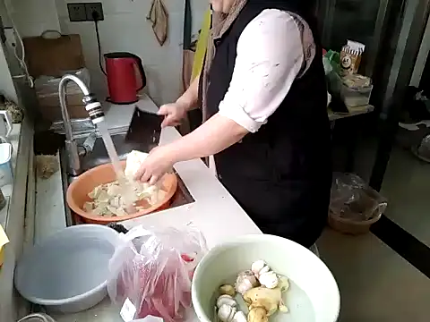 Weiwei5200 online show from 03.30.26