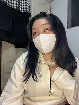 YUNA-yuna online show from 01.21.25