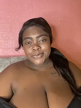 Snapshot of ReaGrant chatting on 10.06.25 ReaGrant online show from 10.06.25