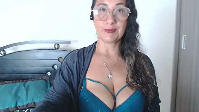 naugthyshanoon online show from 01.05.25