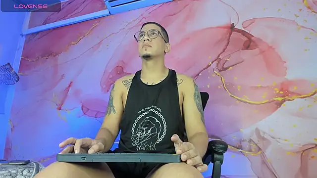 JoshMillerr  online show from 11.08.25