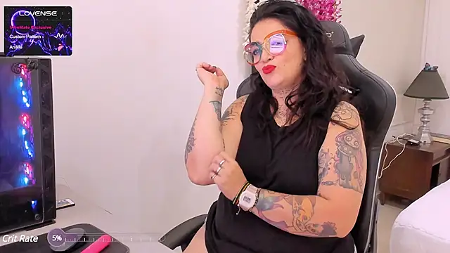 poisson ivy online show from 02.07.25