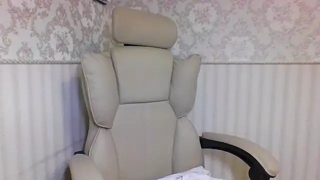 Snapshot of jennifer838 chatting on 11.24.25 jennifer838 online show from 11.24.25