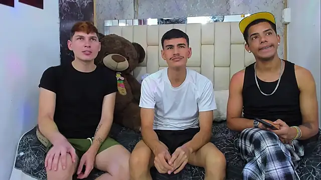 Snapshot of Bi_Latin_Boys1 chatting on 12.12.24 Bi Latin Boys1 online show from 12.12.24