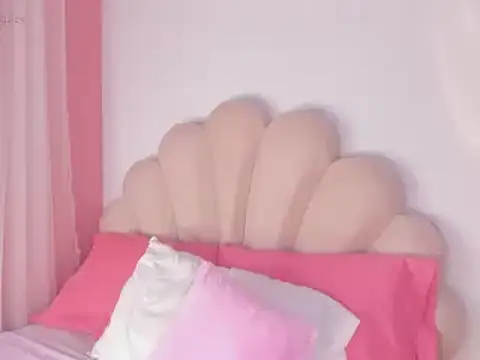  cherrykingsley1 online show from 11.04.25