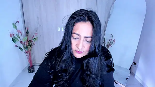Snapshot of Adele_Sweett chatting on 07.18.26 Adele Sweett online show from 07.18.26