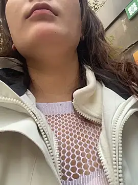 ChuChu1991 online show from 12.18.25