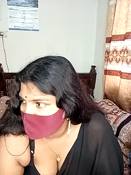 Snapshot of Hot-Angel_ chatting on 01.14.25 Hot-Angel online show from 01.14.25