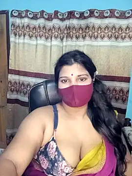 Snapshot of Hot-Angel_ chatting on 09.15.25 Hot-Angel online show from 09.15.25