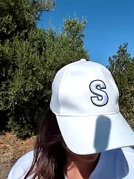 Snapshot of Samira-Summer chatting on 10.03.25 Samira-Summer online show from 10.03.25