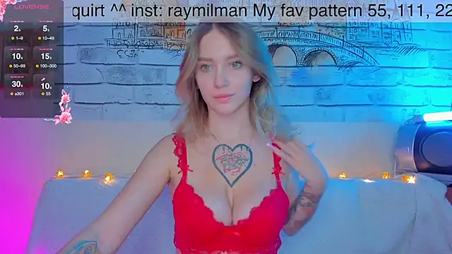 Snapshot of AliceMilman chatting on 12.20.24 AliceMilman online show from 12.20.24