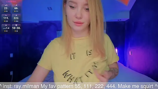 Snapshot of AliceMilman chatting on 11.17.25 AliceMilman online show from 11.17.25