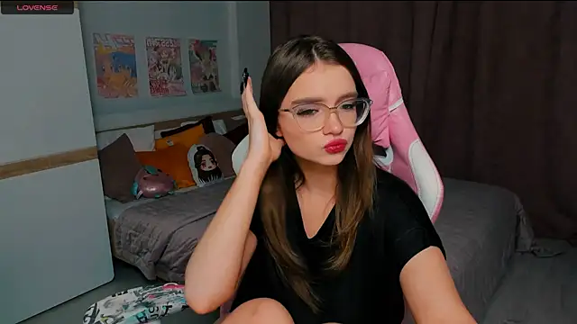 Sonya Glen online show from 12.03.25