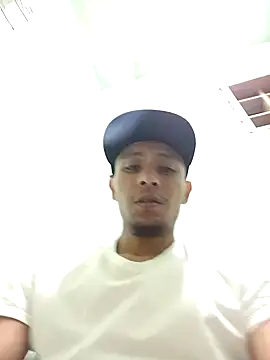 Snapshot of SiperoXxX chatting on 12.16.24 SiperoXxX online show from 12.16.24