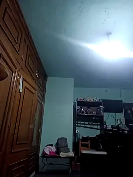 Snapshot of SiperoXxX chatting on 12.20.24 SiperoXxX online show from 12.20.24