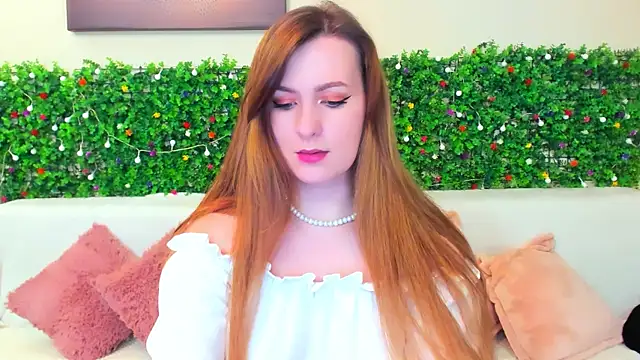 Snapshot of liya_gorgeous chatting on 12.14.24 liya gorgeous online show from 12.14.24