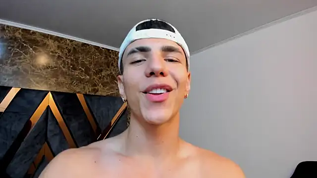 Flynn Riider online show from 01.11.25