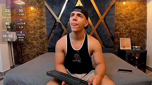 Flynn Riider online show from 02.14.25