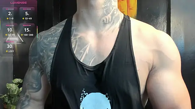 Flynn Riider online show from 04.12.26