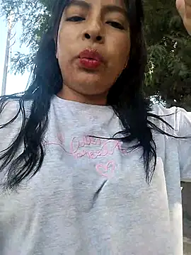 Danna-linyi online show from 03.19.25