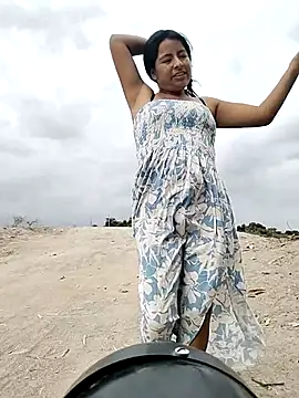 Danna-linyi online show from 03.23.26