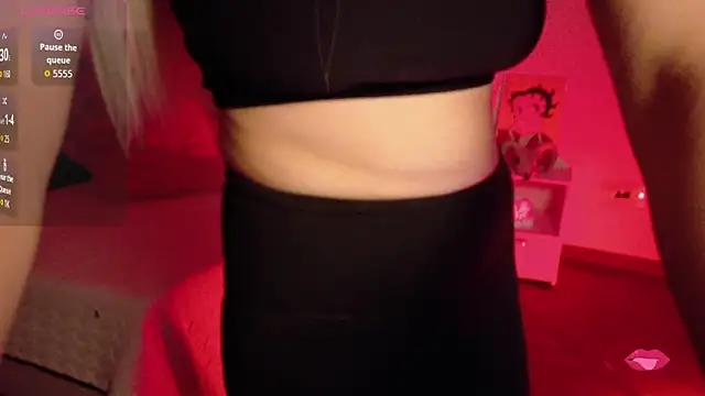 Aurora Hotson online show from 11.30.25