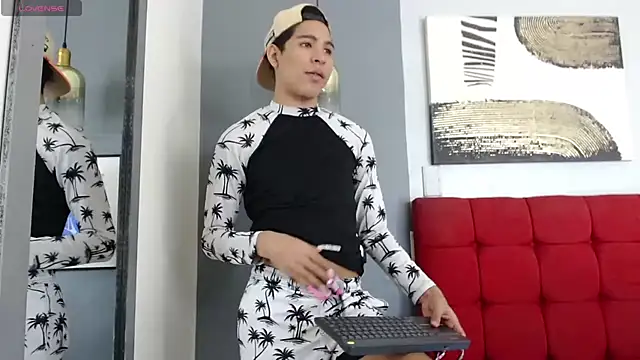 Snapshot of _Natassia_Dreams chatting on 02.28.25 Natassia Dreams online show from 02.28.25