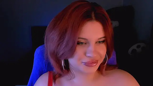 Snapshot of evaharve chatting on 11.02.25 evaharve online show from 11.02.25