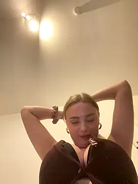 CherryEmmy online show from 11.28.25