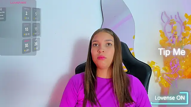 HaleyAmaya online show from 10.15.25