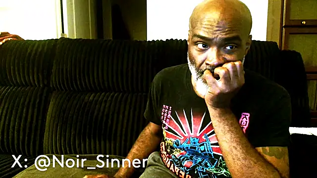 Snapshot of sinnernoir chatting on 06.23.26 sinnernoir online show from 06.23.26