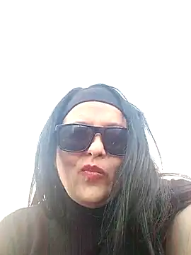 Snapshot of Emily_andre chatting on 03.05.25 Emily andre online show from 03.05.25