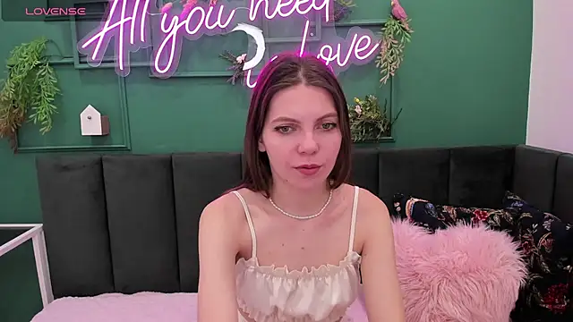 marie reyes  online show from 12.22.24