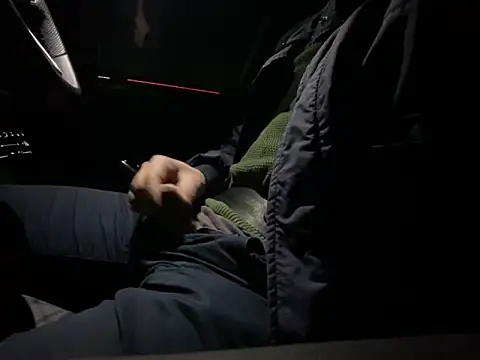 Snapshot of ItalStall chatting on 03.19.25 ItalStall online show from 03.19.25