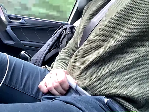 Snapshot of ItalStall chatting on 10.11.25 ItalStall online show from 10.11.25