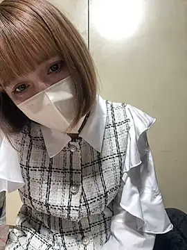 Snapshot of 2000NANA20 chatting on 12.11.24 2000NANA20 online show from 12.11.24