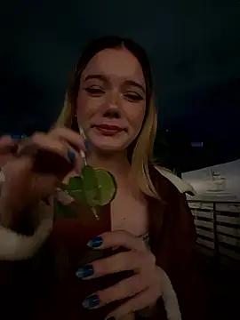 NicoleCut online show from 10.12.25