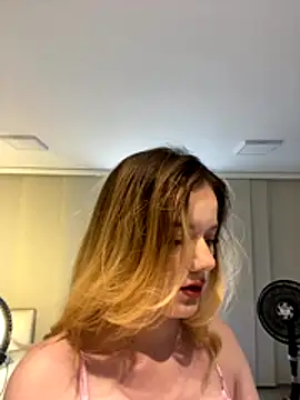 NicoleCut online show from 11.20.25