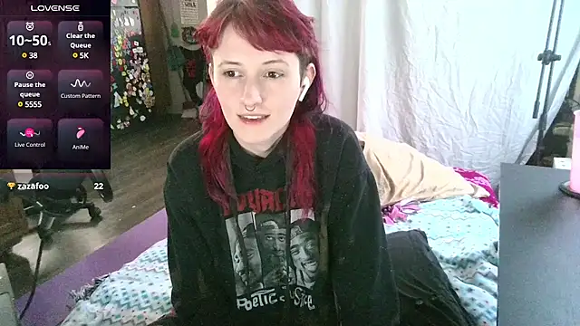 Snapshot of _hellostormy_ chatting on 02.23.25 hellostormy online show from 02.23.25