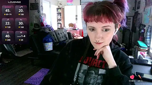 Snapshot of _hellostormy_ chatting on 03.03.25 hellostormy online show from 03.03.25