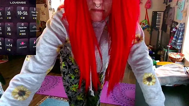 Snapshot of _hellostormy_ chatting on 03.16.25 hellostormy online show from 03.16.25