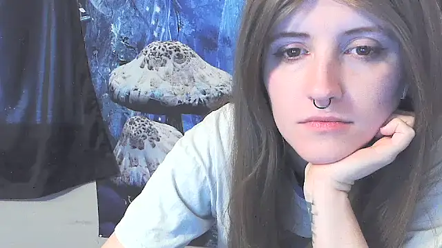 Snapshot of _hellostormy_ chatting on 02.13.26 hellostormy online show from 02.13.26